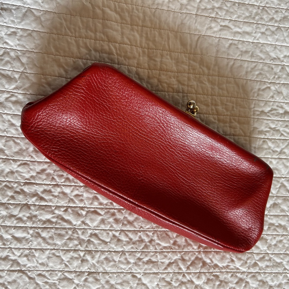 Vintage Bold Red Leather Snap Clutch - EUC